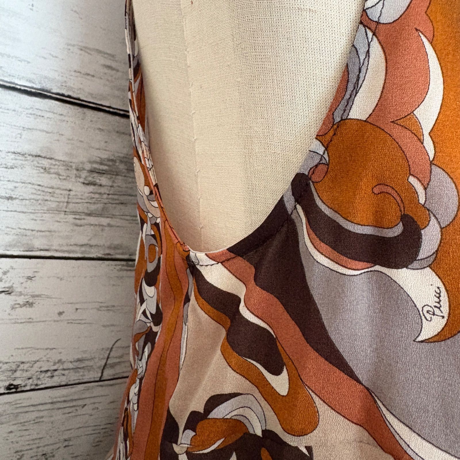 エミリオプッチ ブラウス ヴィンテージ シルク ハイネック