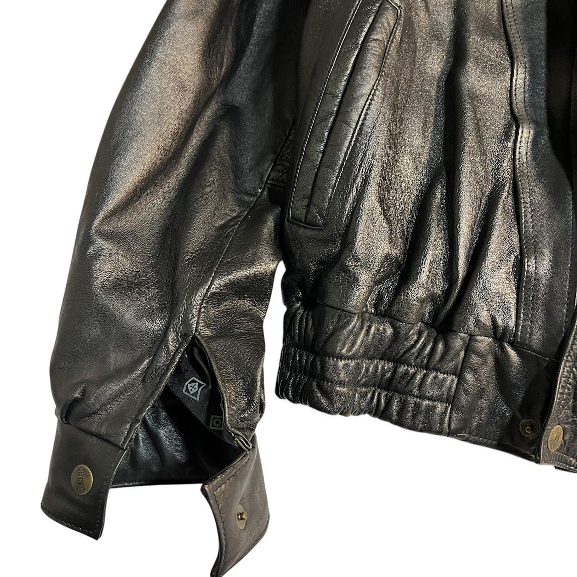 PELENOビンテージ♡イタリア製レザージャケット PELENOビンテージ♡イタリア製レザージャケット