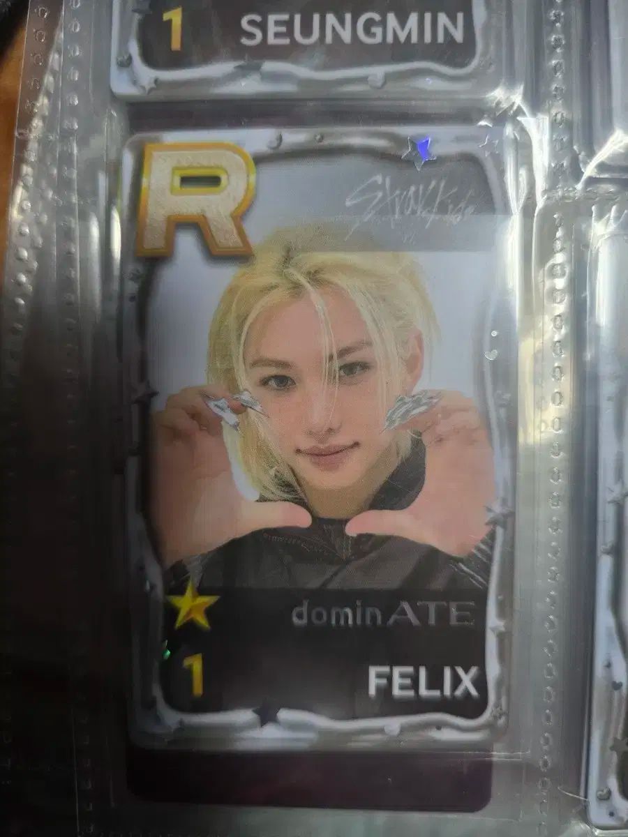 Stray Kids ストレイキッズ スキズ SKZ フィリックス FELIX ヨンボク ドミネイト シュスジェ トレカ