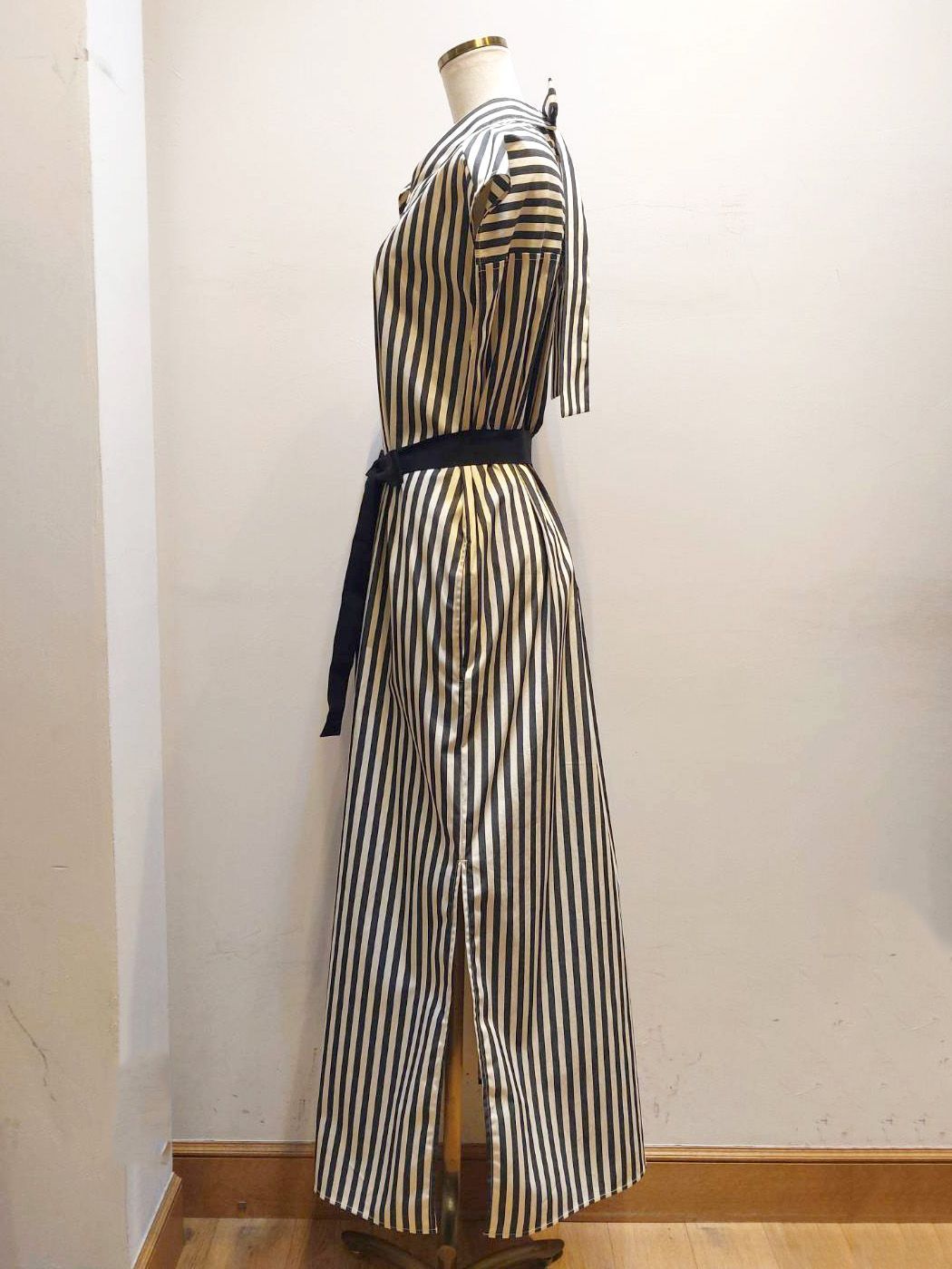 ツインセットアティテュード シャツドレス