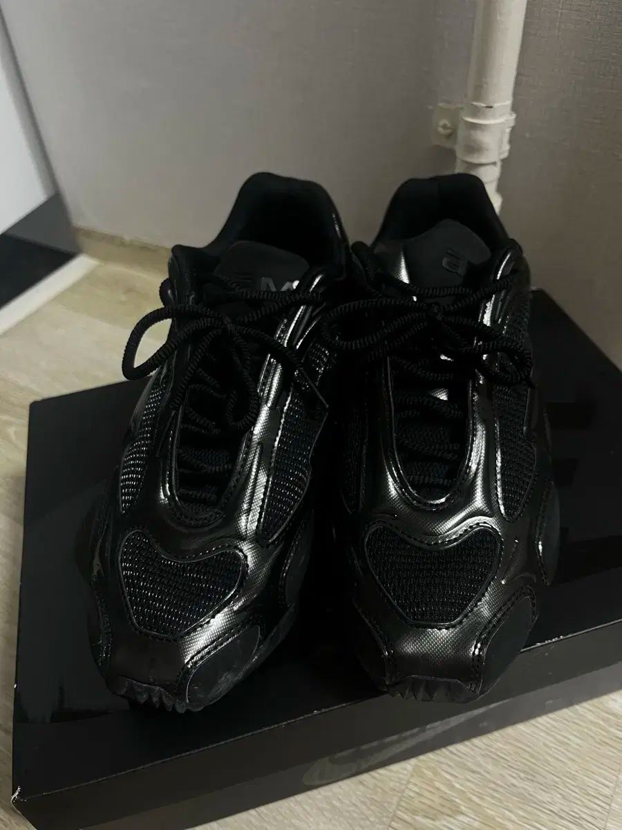 ナイキ エアマックス ミューズ 260 ブラック