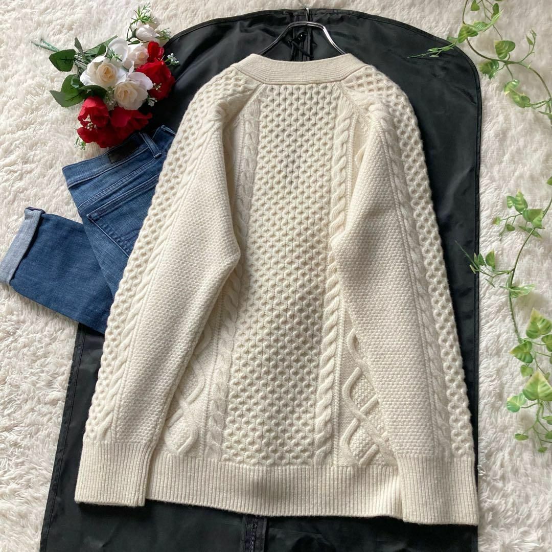 Vネック オンワード樫山