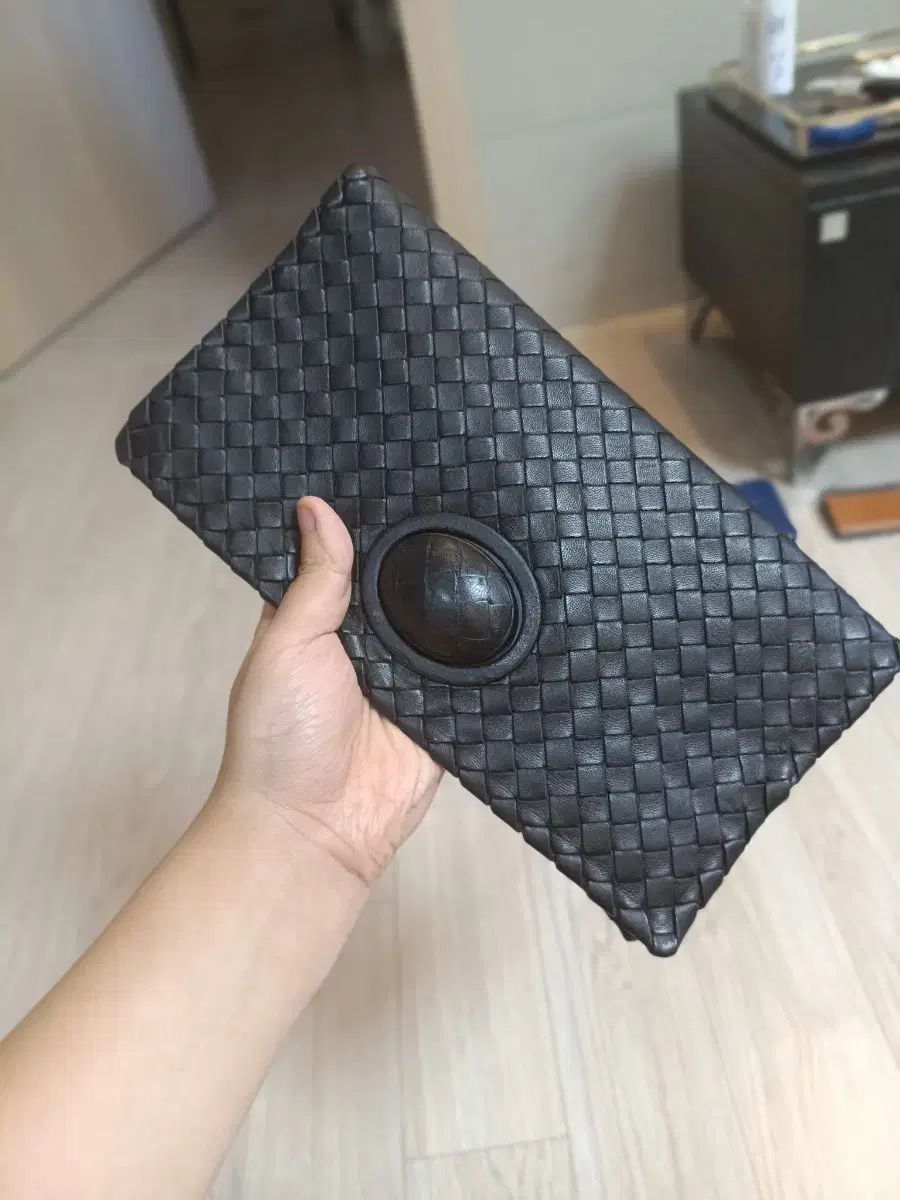 ボッテガ ヴェネタ ウィービング フラップ フォールディング クラッチバッグ