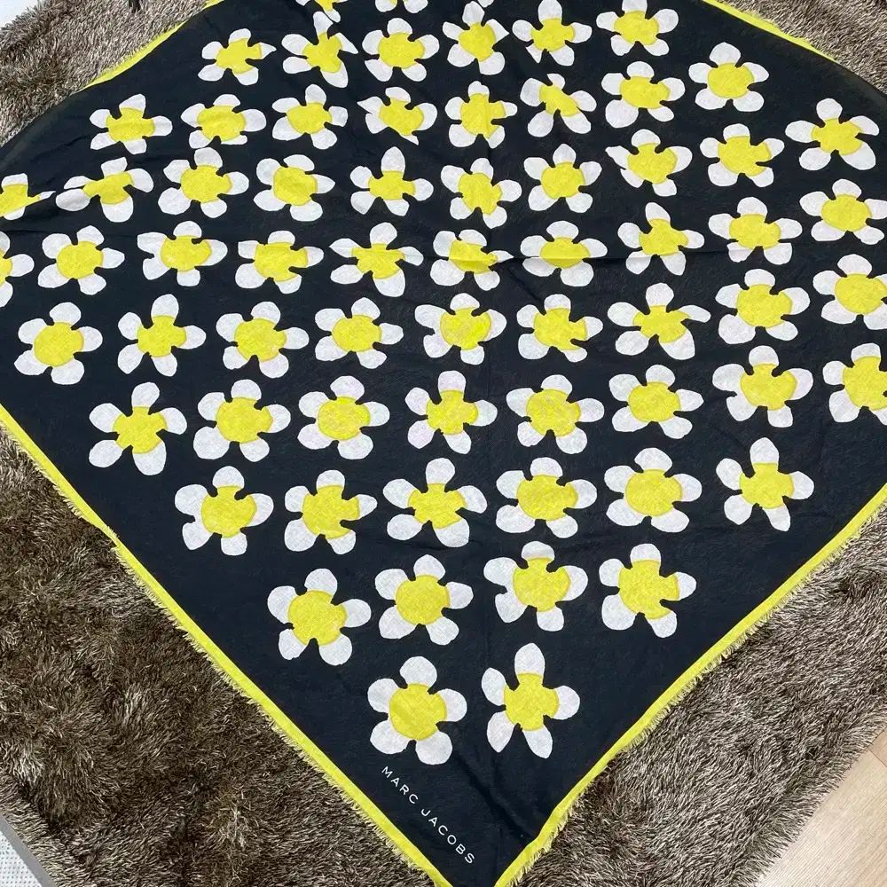 MARCJACOBS フラワー