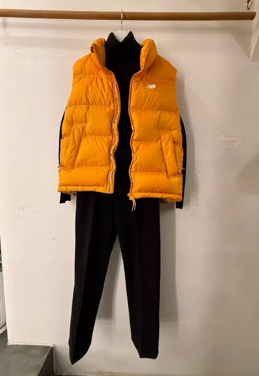 ニューバランス 黄色 ダウン ベスト ガチョウ ぬいぐるみ ファー
