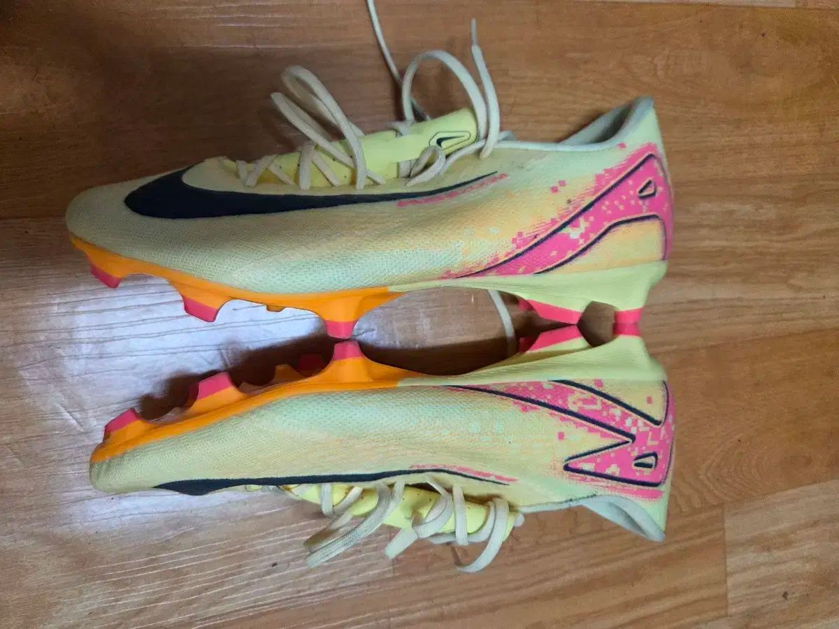 ナイキ ヴェイパー 16 アカデミー MG 255mm LLC-HASEGAWATOSO_COM