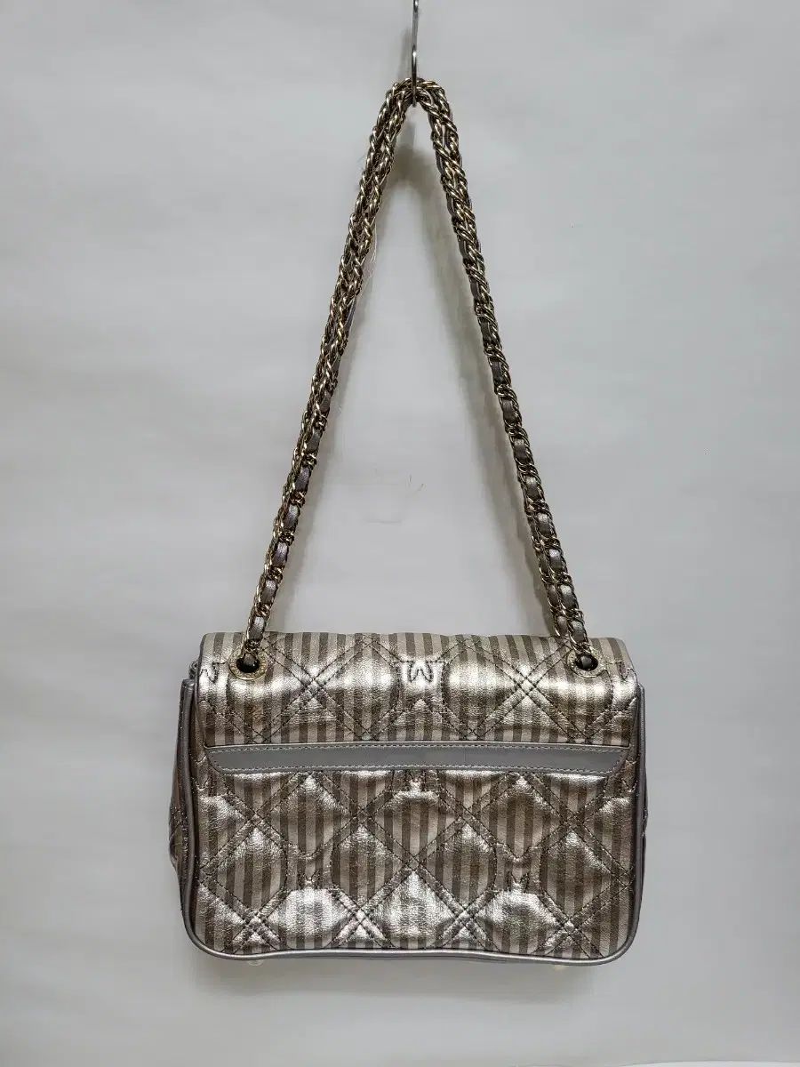 メトロシティ シルバー チェーン ショルダーバッグ-クロスバック メルカリshop取引では対象外 DECORATOM_COM_BR