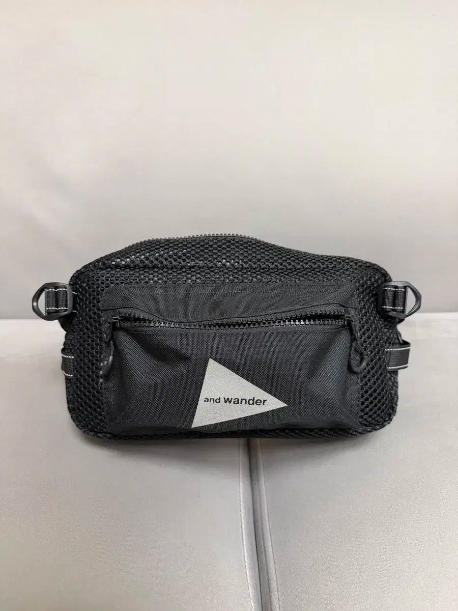 アンドワンダー メッシュ ウェスト バッグ