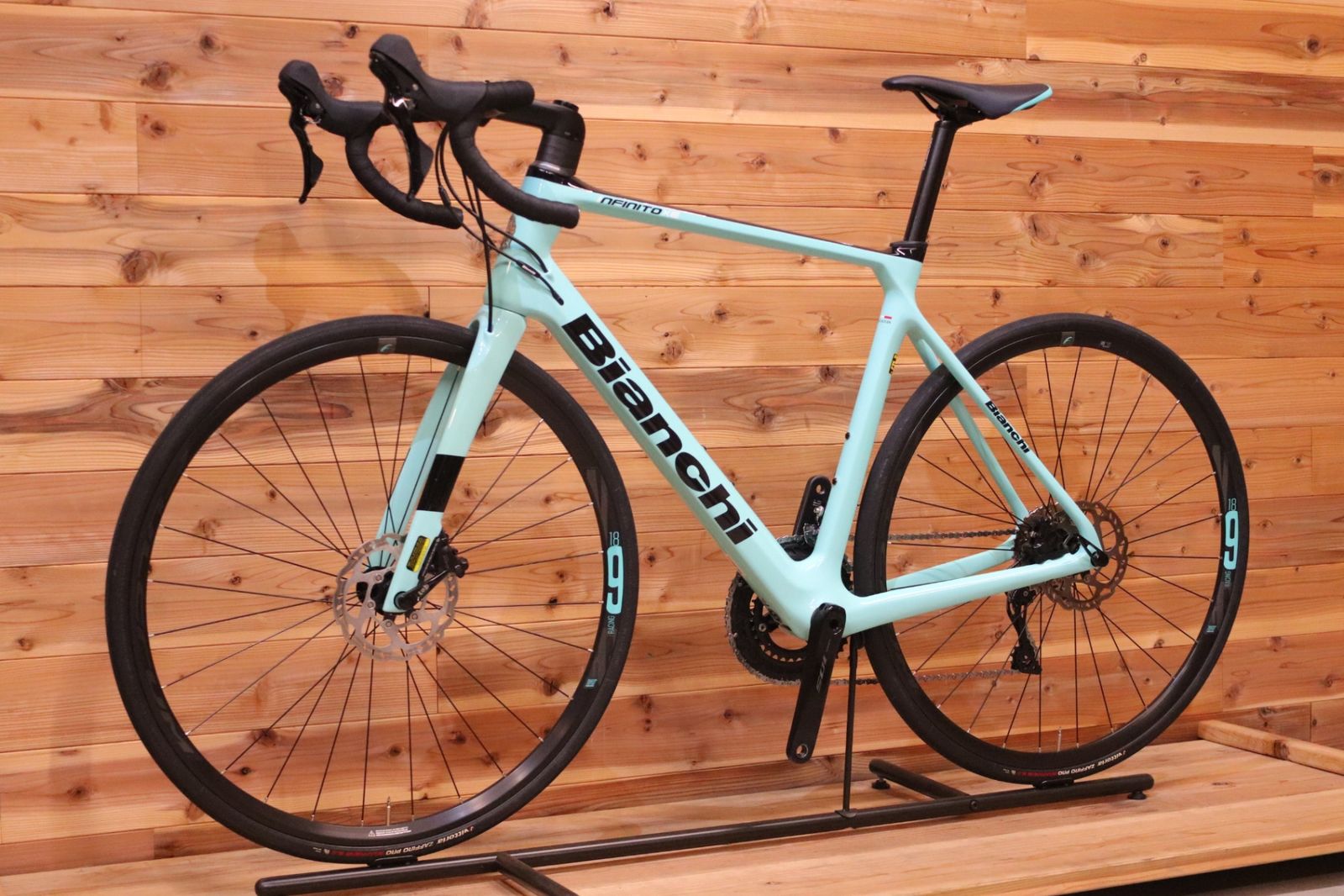 BIANCHI インフィニート