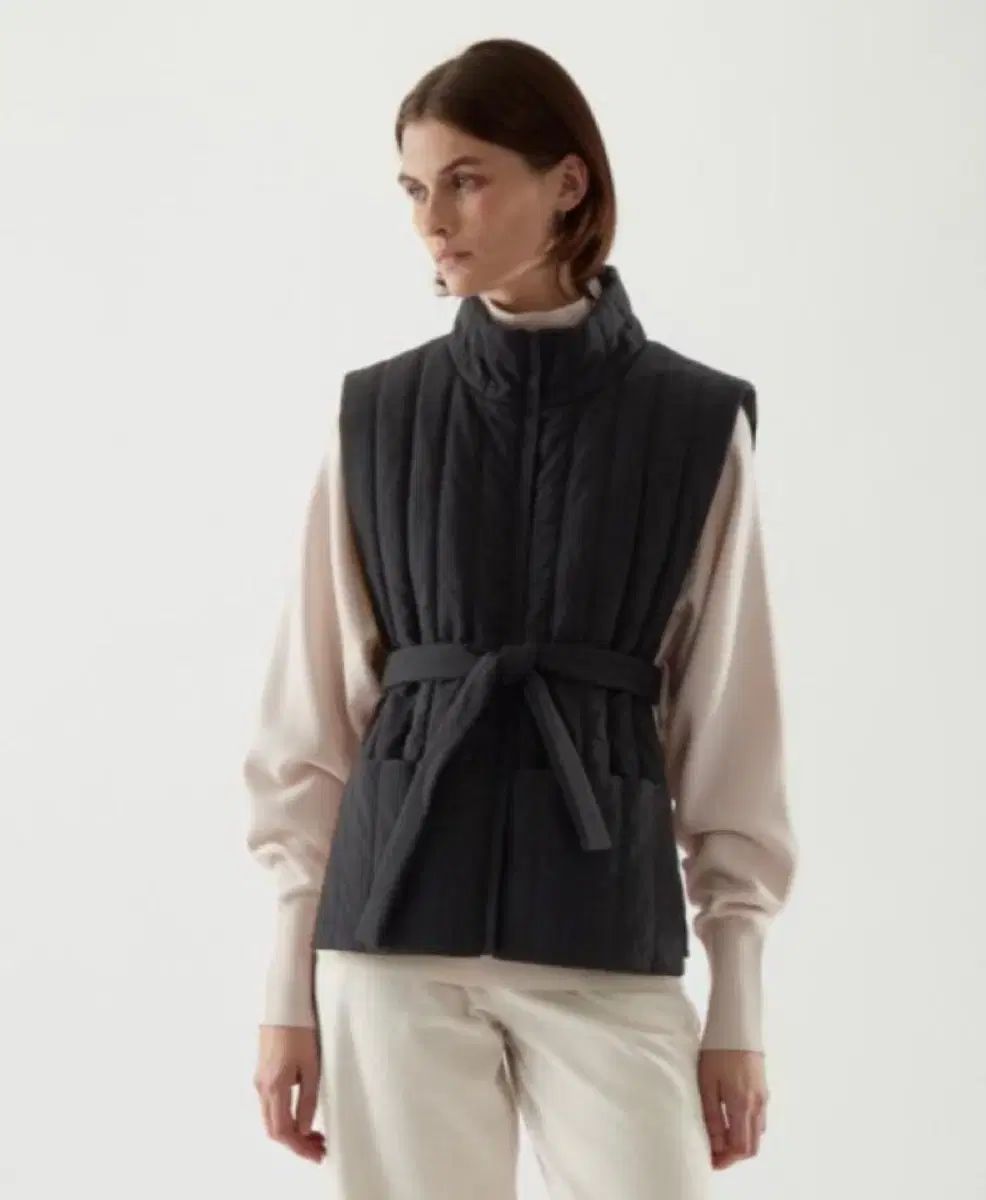 COS コス ジップアップ パファー ベスト