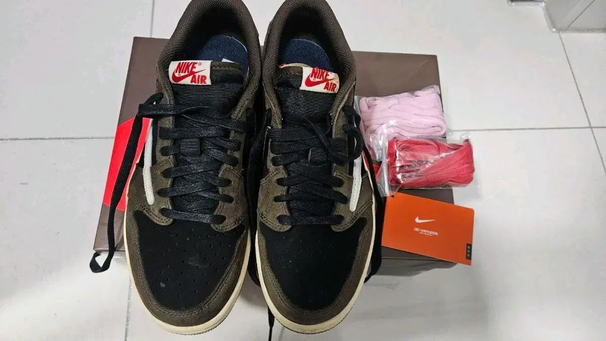 ナイキ ジョーダン トラヴィス スコット モカ og ロー