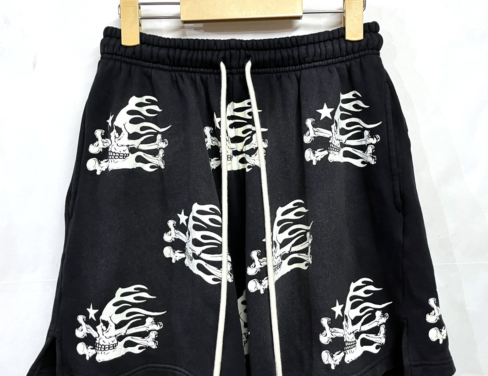 HELLSTAR｜ヘルスター Skull Shorts スカル スウェット ショートパンツ