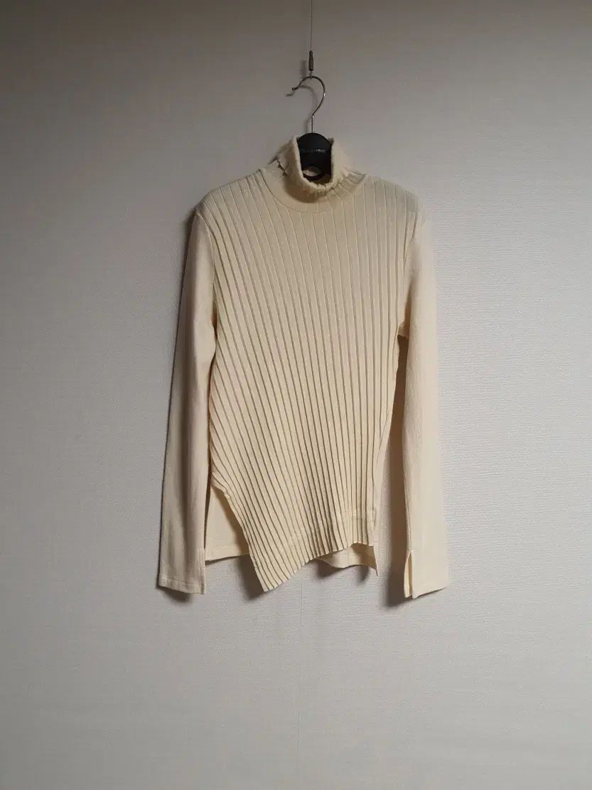 KUHO クホ アシンメトリー タートルネック ニット M サイズ