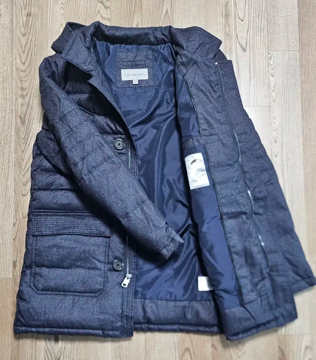 ダウンジャケット