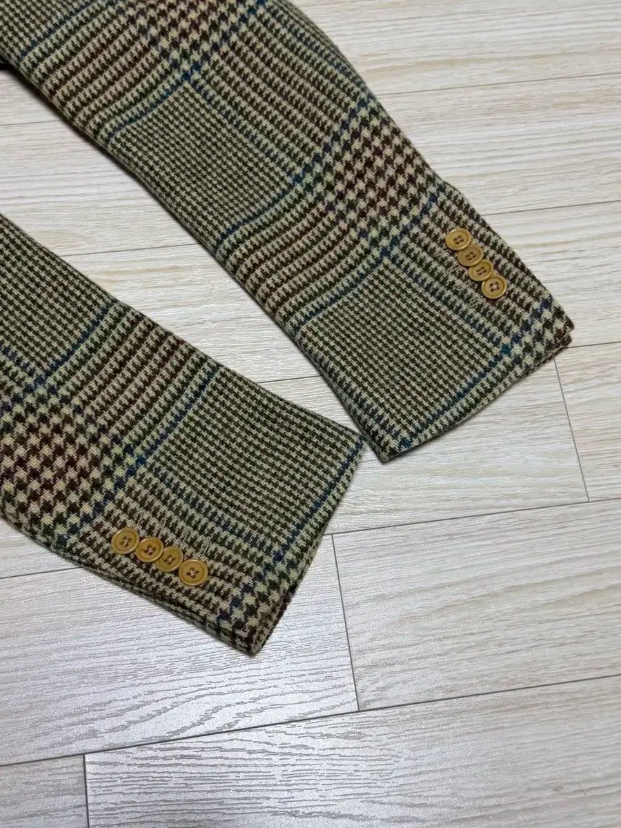 ドレイクス ドサン