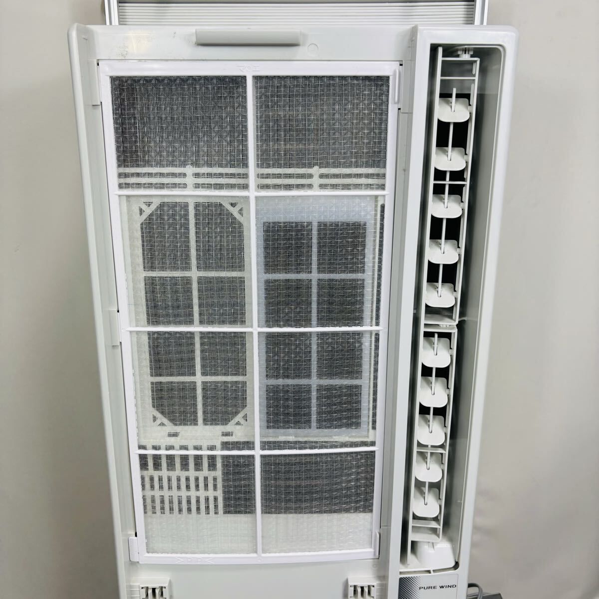 ウインド形冷房 窓エアコン