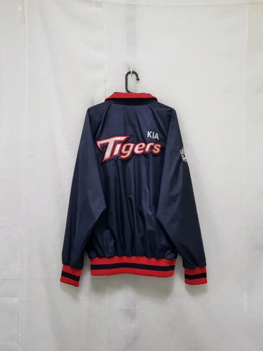 ワユース XL キア タイガース アウター