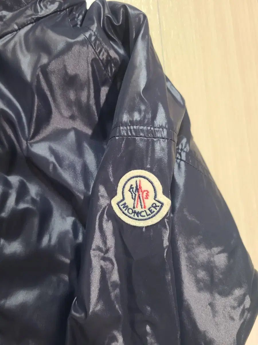 モンクレール キッズ ネイビー フード ウィンドブレーカー 10 A