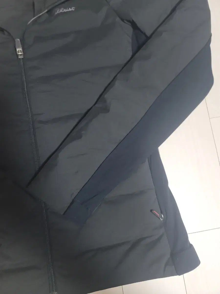 タイトリスト ブラック 軽量 ダウン アウター 85