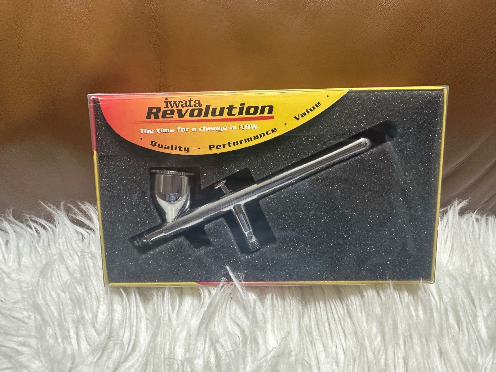 アネスト岩田 iwata レボリューションシリーズ HP-CR 重力式 0.5mm