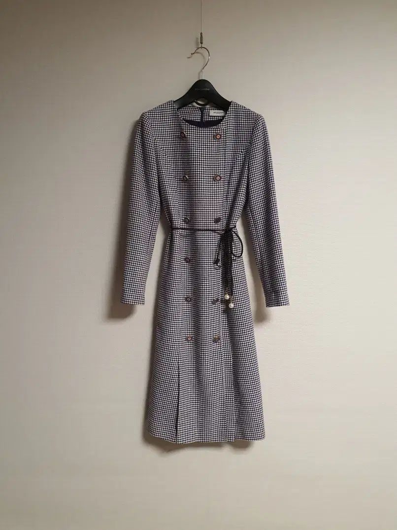 MOJO.S.PHINE モジョエスピン ダブルボタン ディテール ONE PIECE 55 サイズ