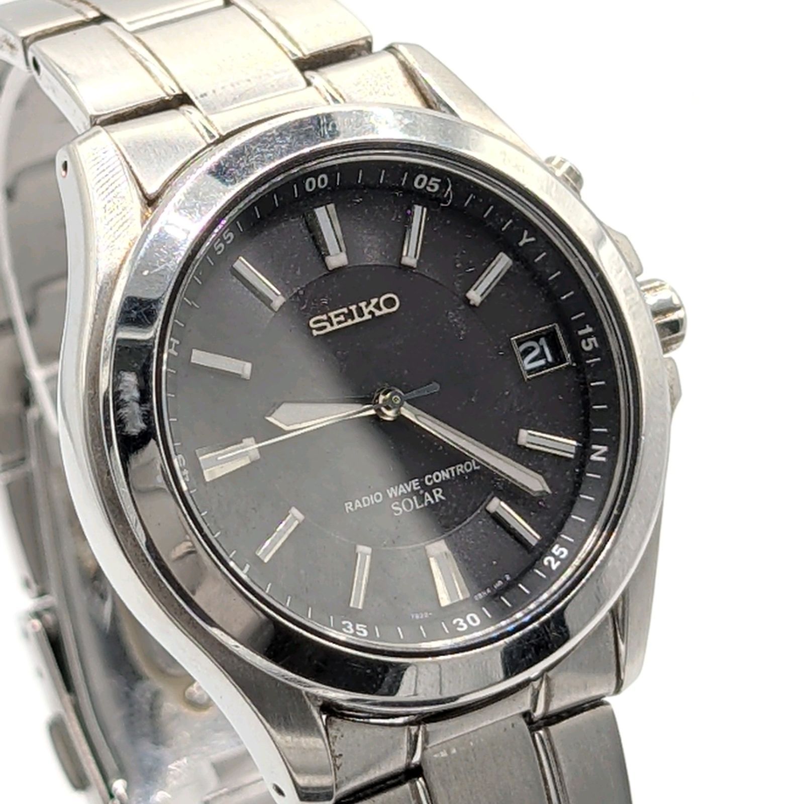 SEIKO 7 B 52 0 FA Watch Solar Men s Round Silver Working セイコー 時計 ソーラー 電波ソーラー メンズ ラウンド シルバー 黒文字盤 デイト 稼働品