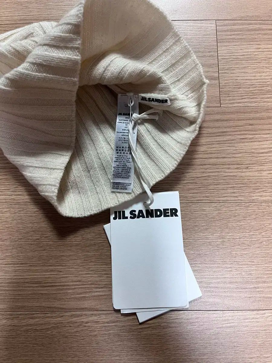 ジルサンダー カシミア ショートビーニー アイボリー