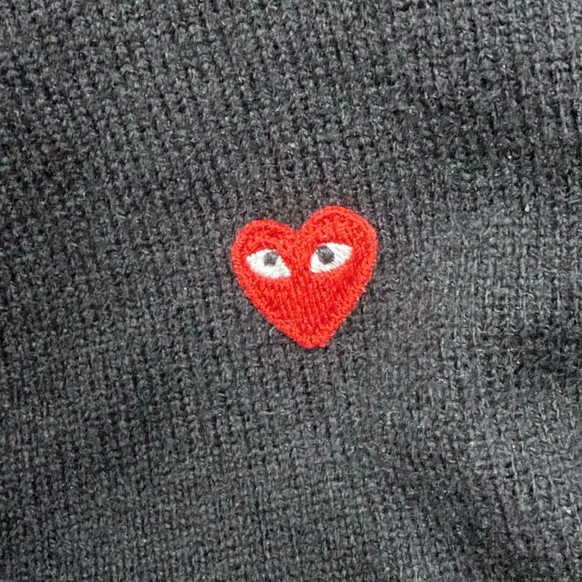 コム デ ギャルソン スモール ハート ワッペン カーディガン L ブラック