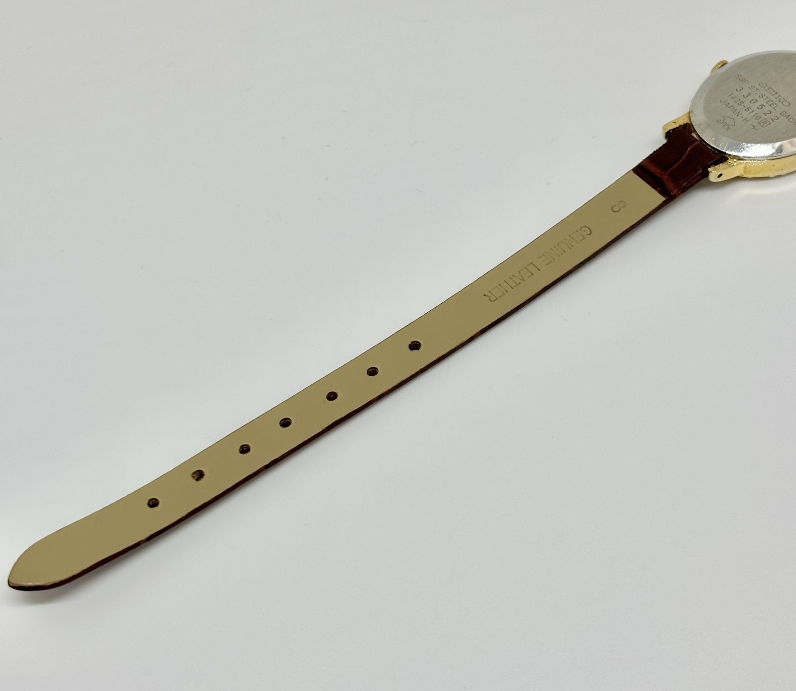 1428-5110｜ゴールド文字盤｜ゴールドケース｜ ブラウンレザーベルト｜ティアドロップ型｜レディース｜クォーツ腕時計｜