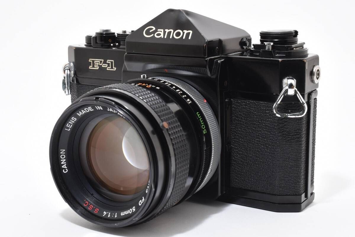モルト交換済 キヤノン Canon 旧F 1前期型 ボディ 一眼レフカメラ LENS FD 50 mm F 1 4 S C W 1012 AW 2521