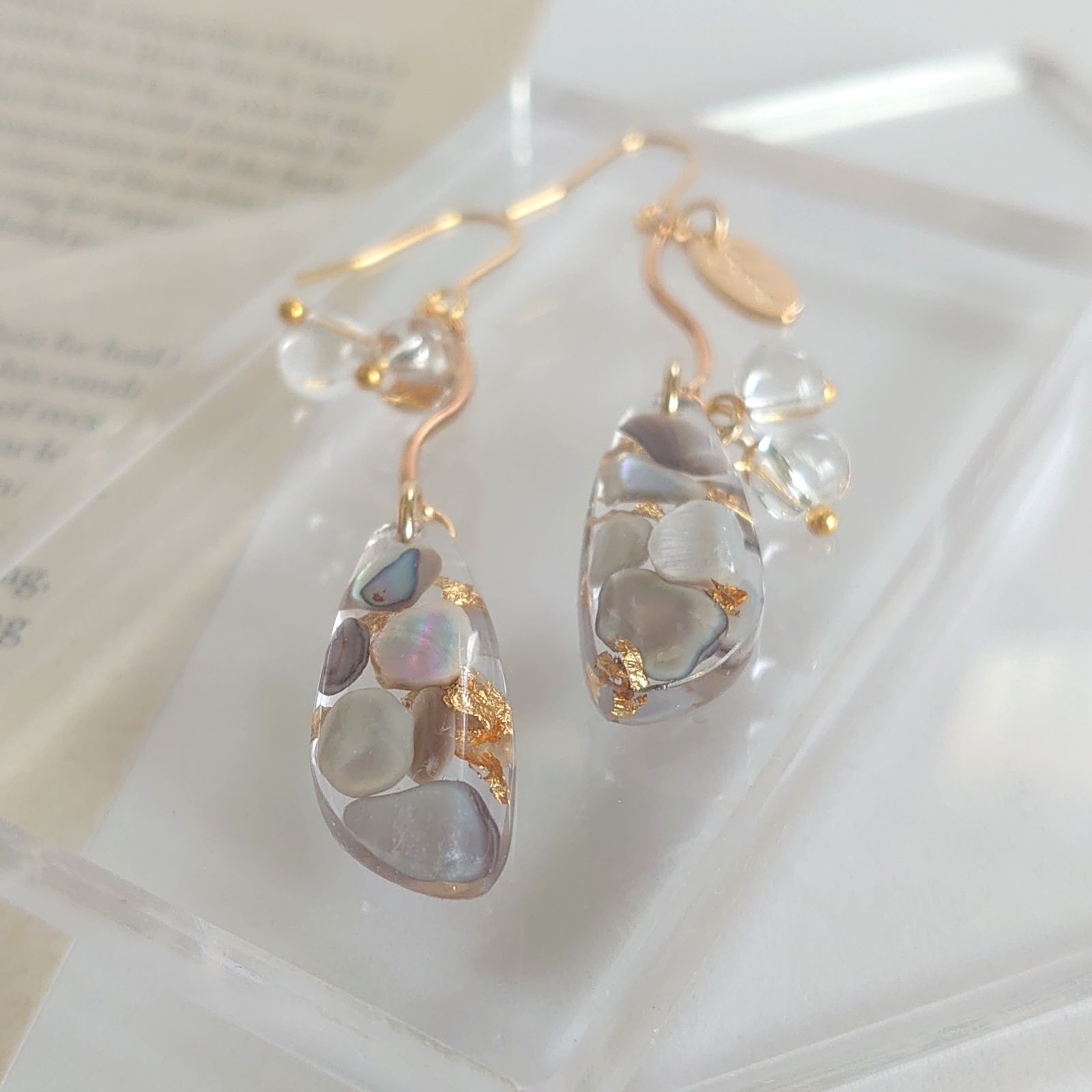 ハンドメイド ピアス イヤリング サージカルステンレス シェルのかけら