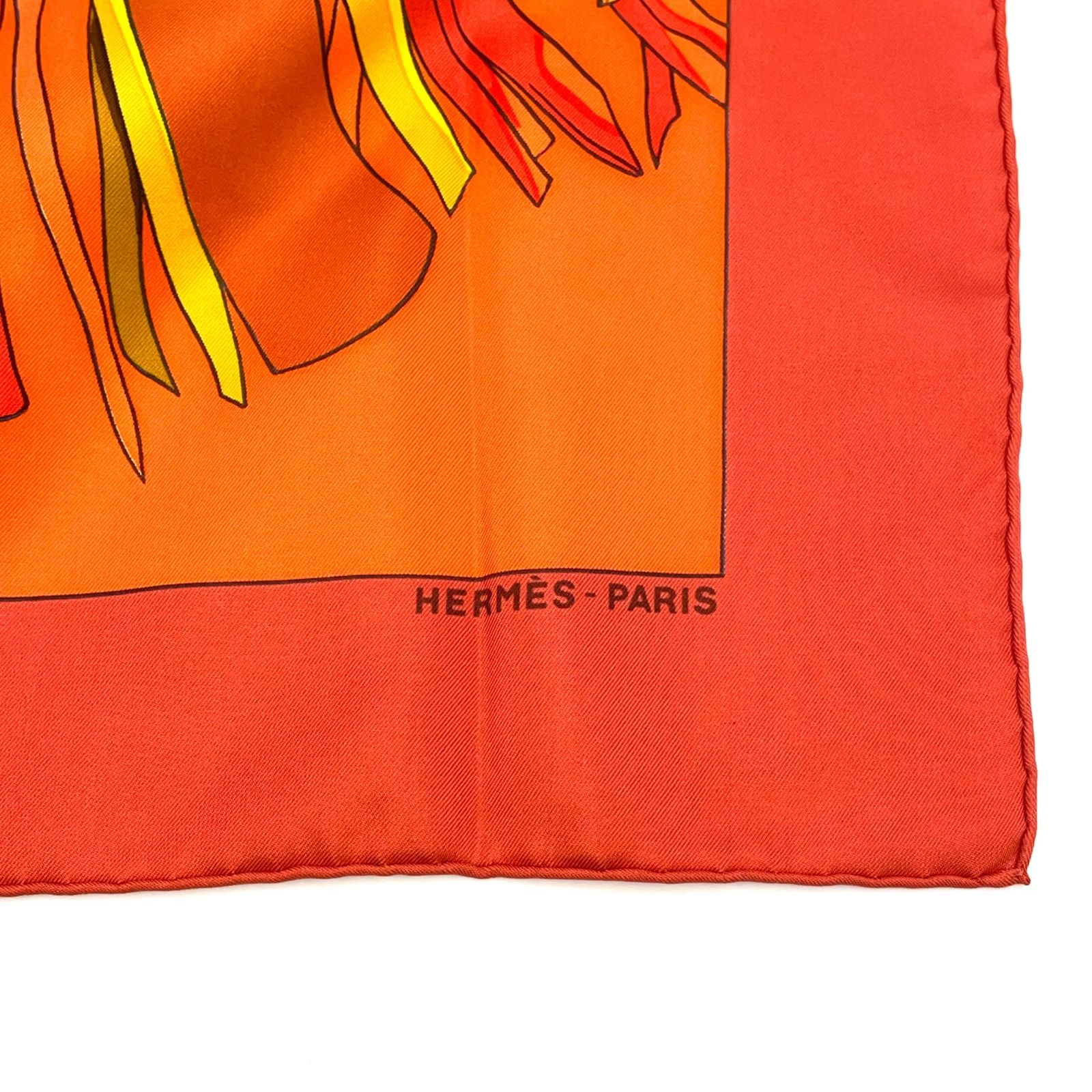 砂漠の革飾り カレ90