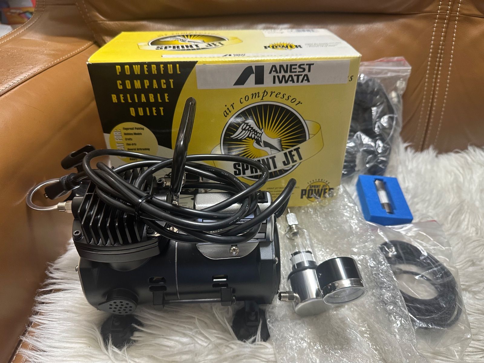 アネスト岩田 エアーブラシ用オイルフリーコンプレッサ スプリントジェット IS-800J