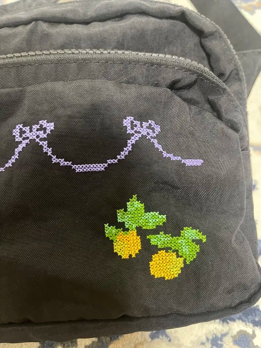 バクバッグ ファニーパック クロス リボン スティッチ 物