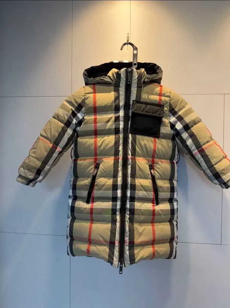 バーバリー キッズ リバーシブル コート ダウン 6 Y