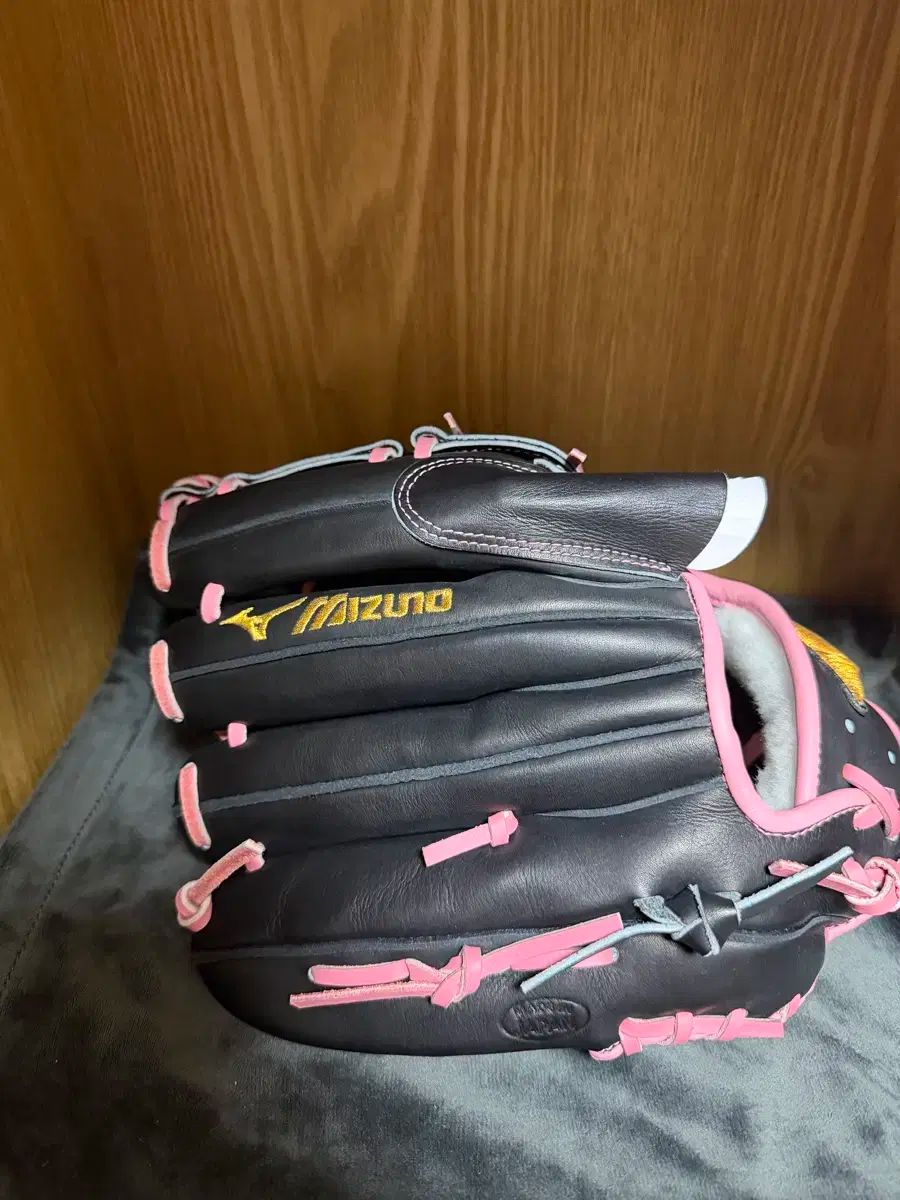 ミズノプロキム ウォンジュン投手用グローブ