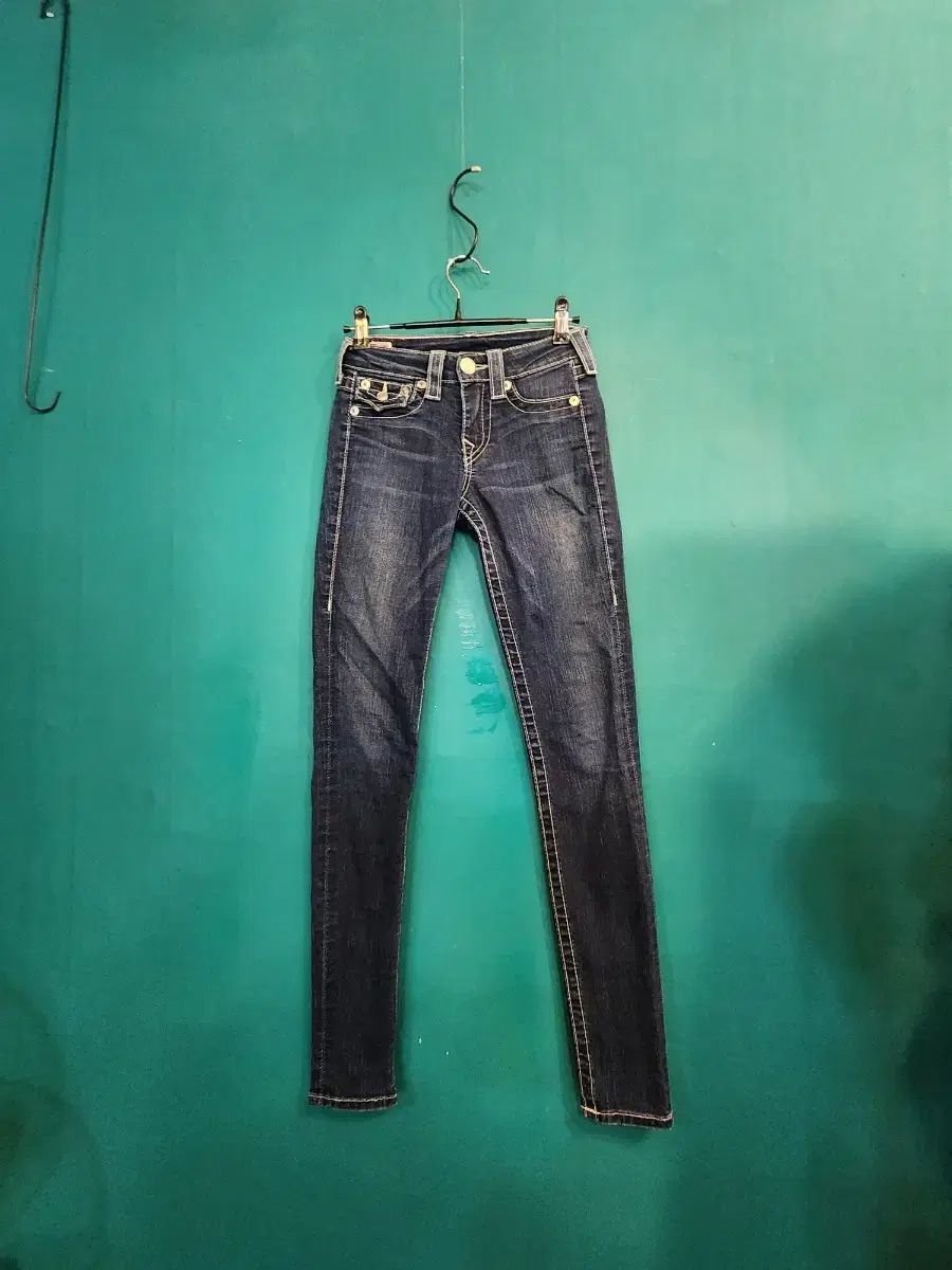 トゥルーレリジョン serena スーパー スキニーフィット レディースデニムパンツ