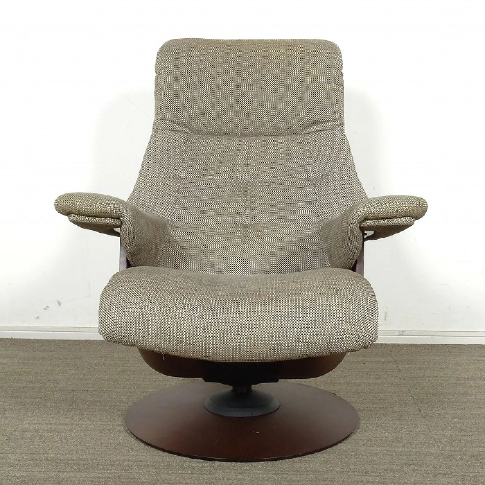 ◾︎SELUNO◾︎ 展示 karimoku カリモク家具 THE FIRST ザ ファースト リクライニングチェア RU72モデル S - オットマン RU02モデル ファブリック 33万 v798s