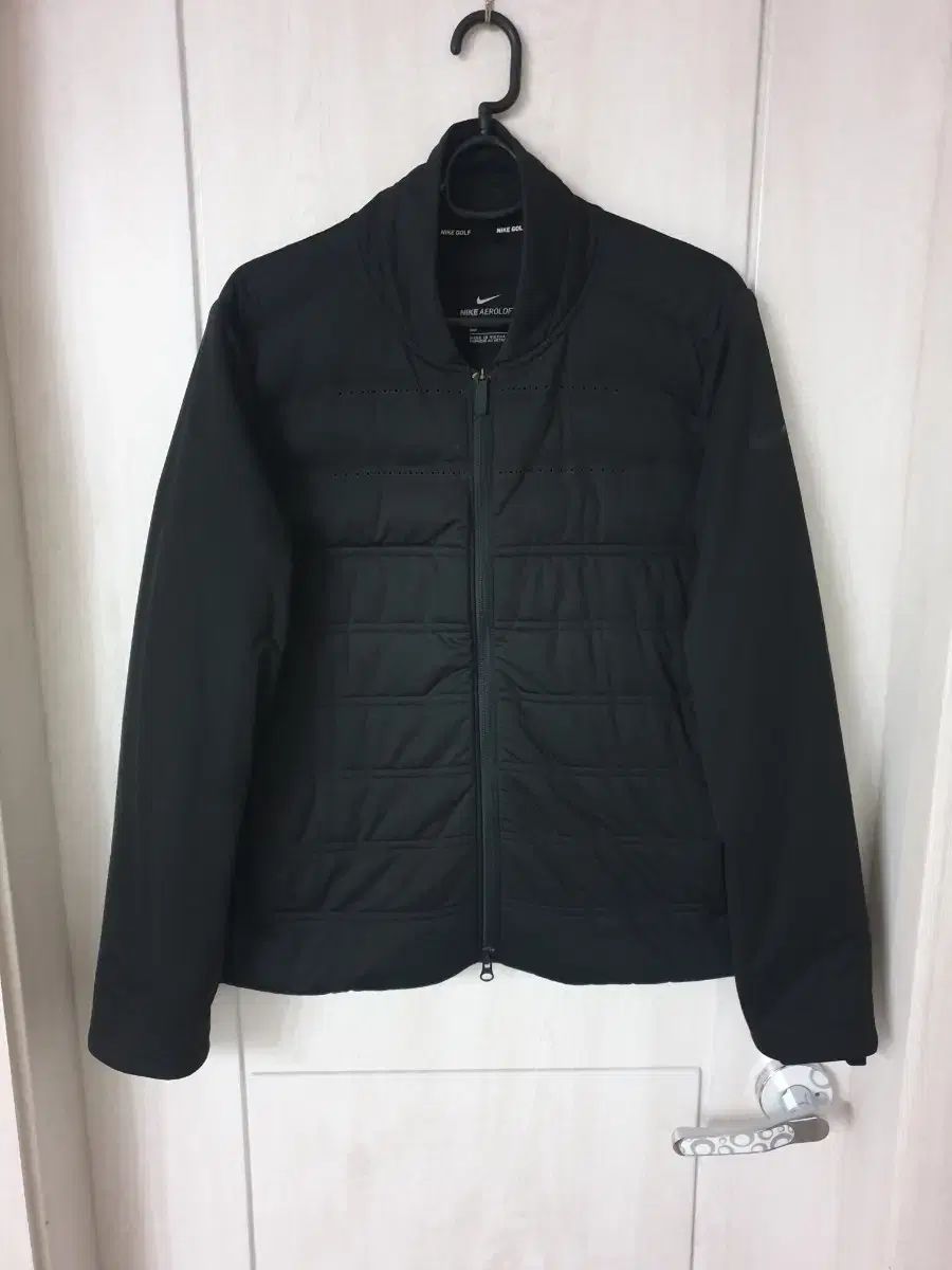 ナイキゴルフ レディース エアロ ダウンジャケット