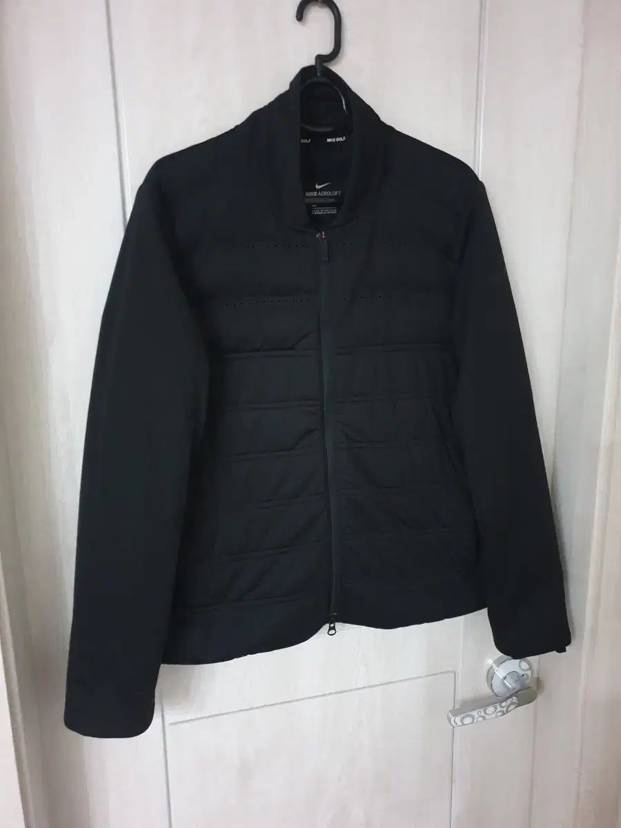 ナイキゴルフ レディース エアロ ダウンジャケット