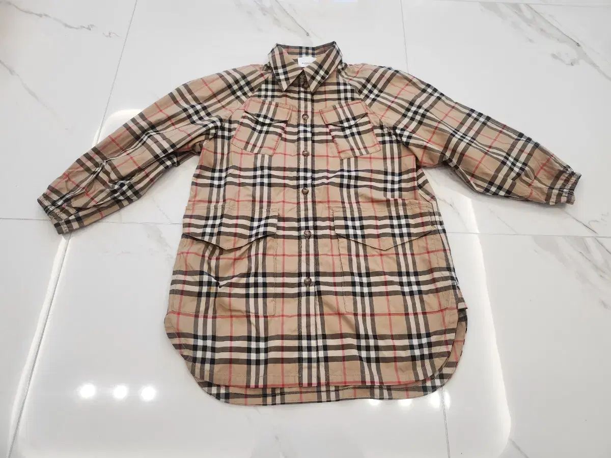 バーバリー キッズ シャツワンピース 8 Y