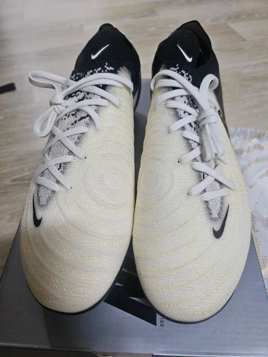 ナイキ FANTOM GX2 エリート AG-PRO 260mm