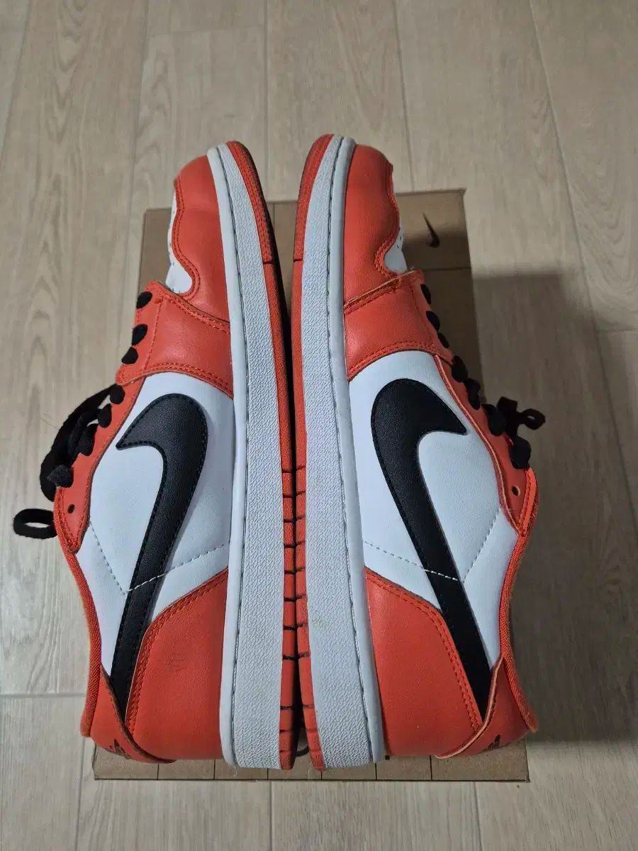 ナイキ ジョーダン 1 ロー OG スターフィッシュ 265