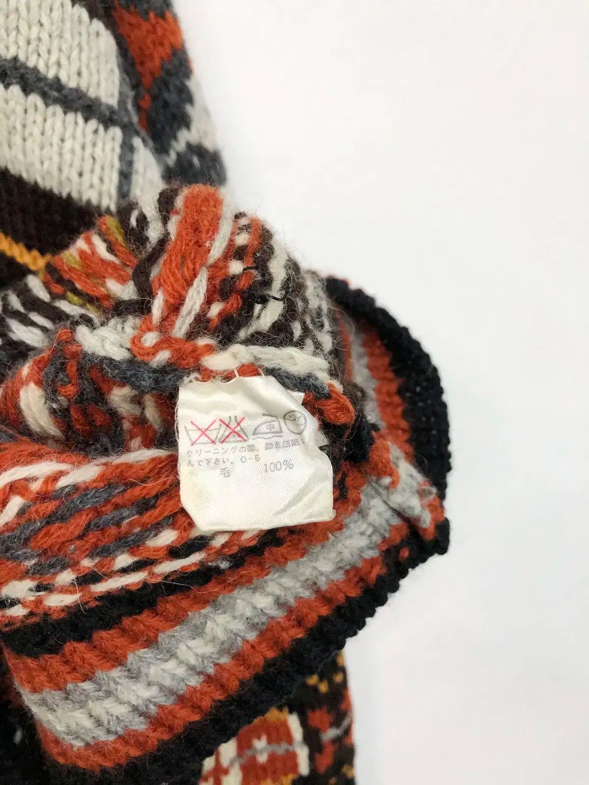 ニットカーディガン