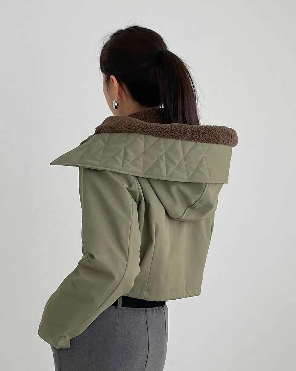 ファーマウンテンパーカー 取り外し