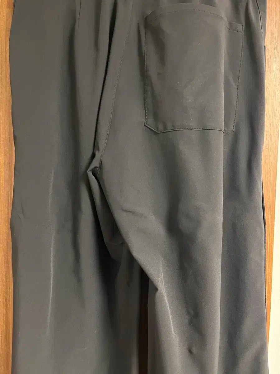 フレキシブル パンツ