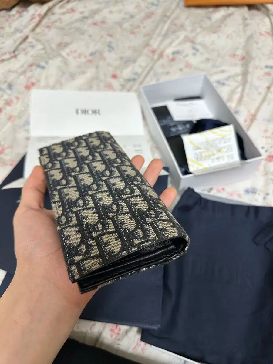 オブリーク 長財布