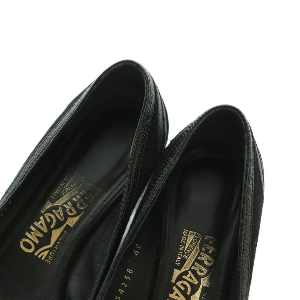 【良品】サルヴァトーレフェラガモ パンプス ヴァラ リボン 黒 22.5〜23 FERRAGAMO/フェラガモ_Women通販 | ヴァラ 【送料無料】 | 三越