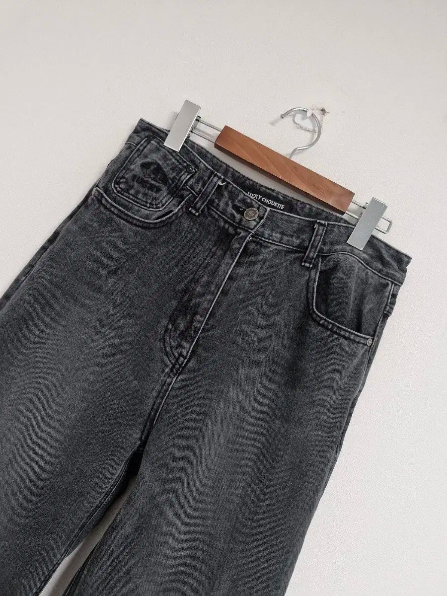 20年 ラッキーシュエトゥ ブラックデニムジーン