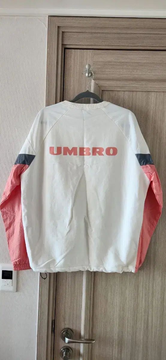 アンブロ umbro